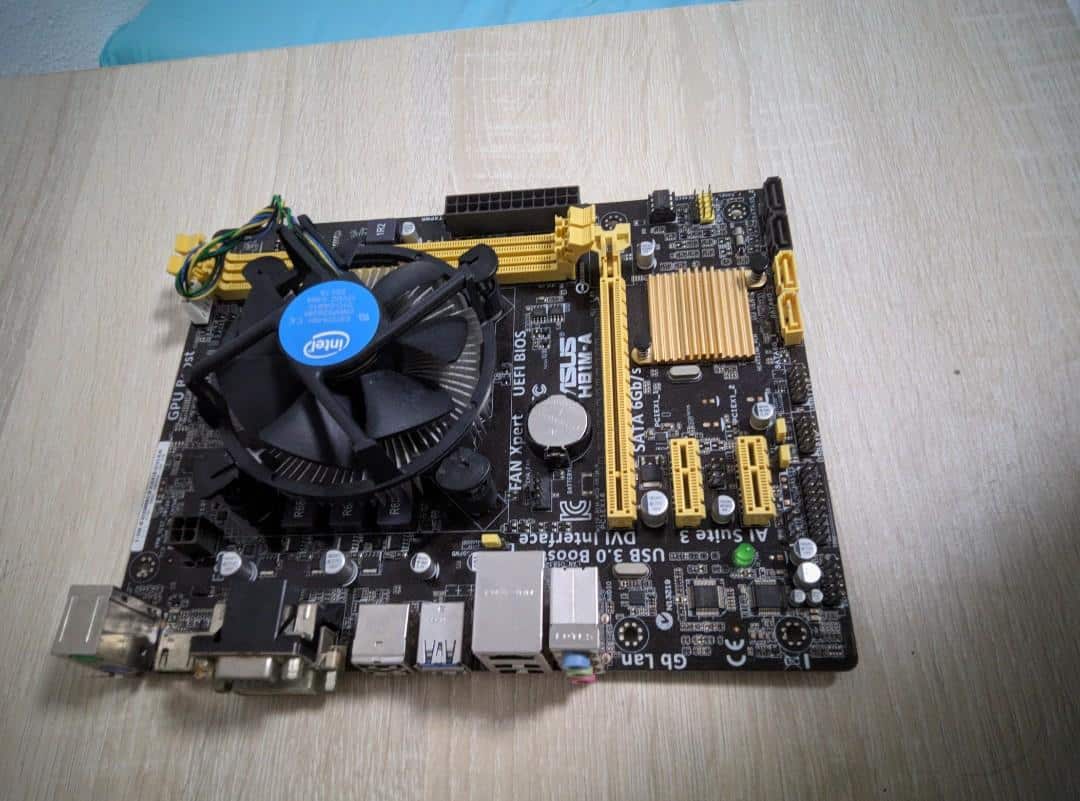 باندل مادربرد ایسوس مدل H81M DDR3 + پردازنده Intel Core i3 نسل 4 + رم 4GB DDR3